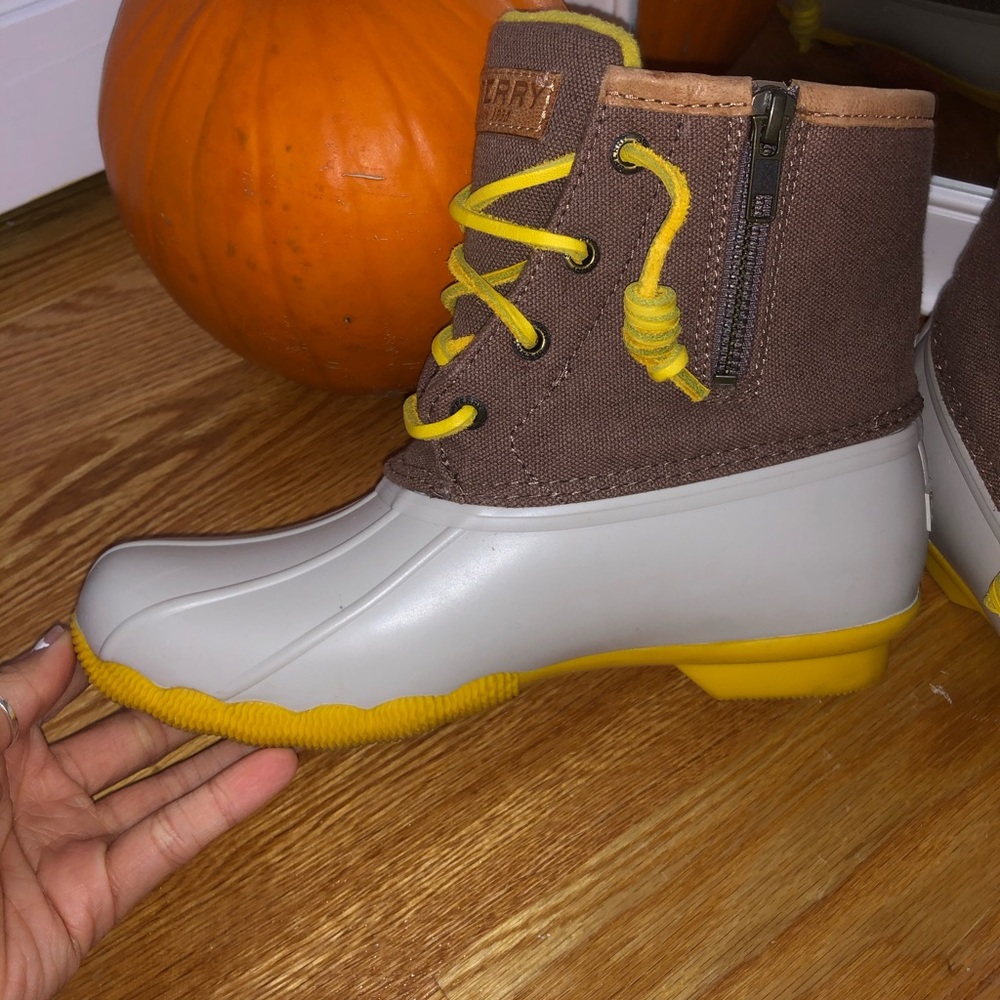 Waterproof/Saltproof Sperry Boot - Picture 5 of 11